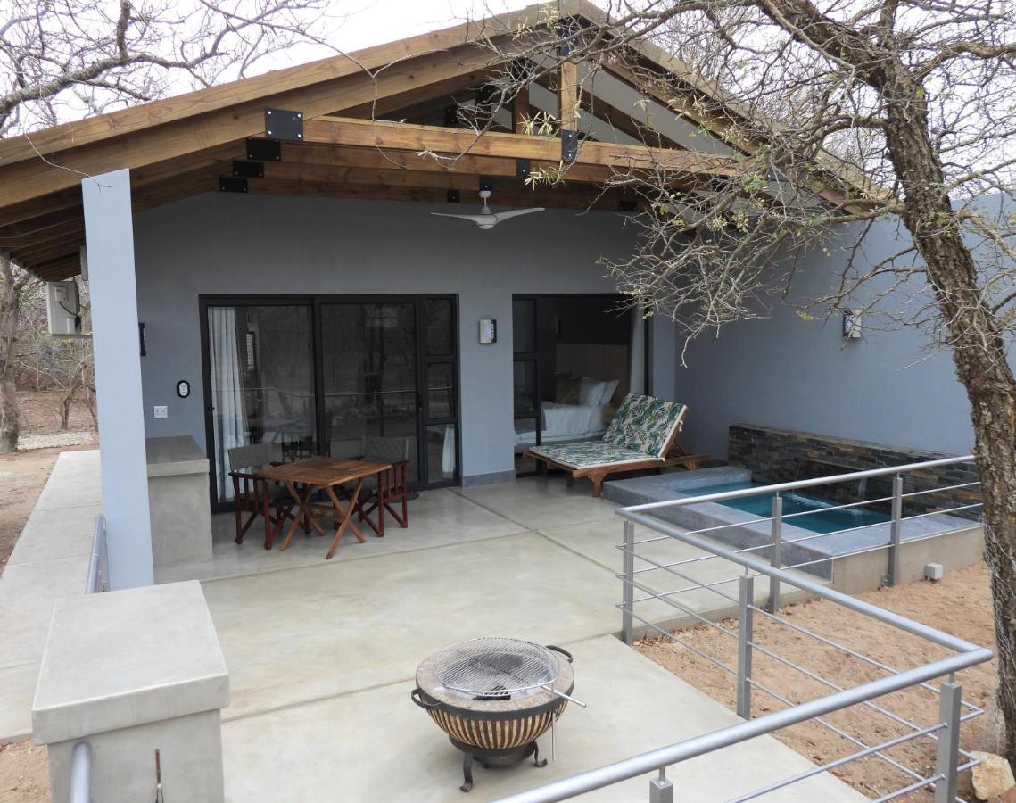 Villa Kruger'S Keep - Luxury Couples Haven Marloth Park Exterior foto