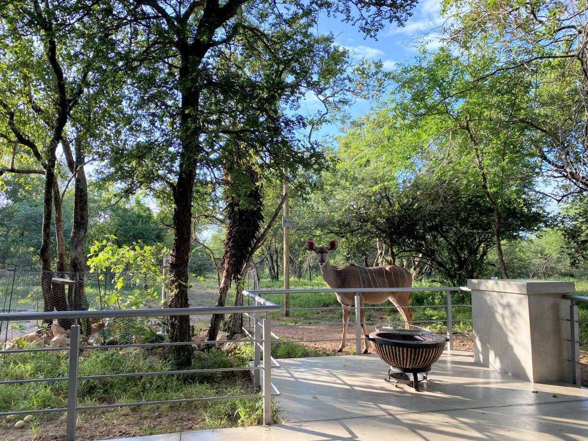Villa Kruger'S Keep - Luxury Couples Haven Marloth Park Exterior foto