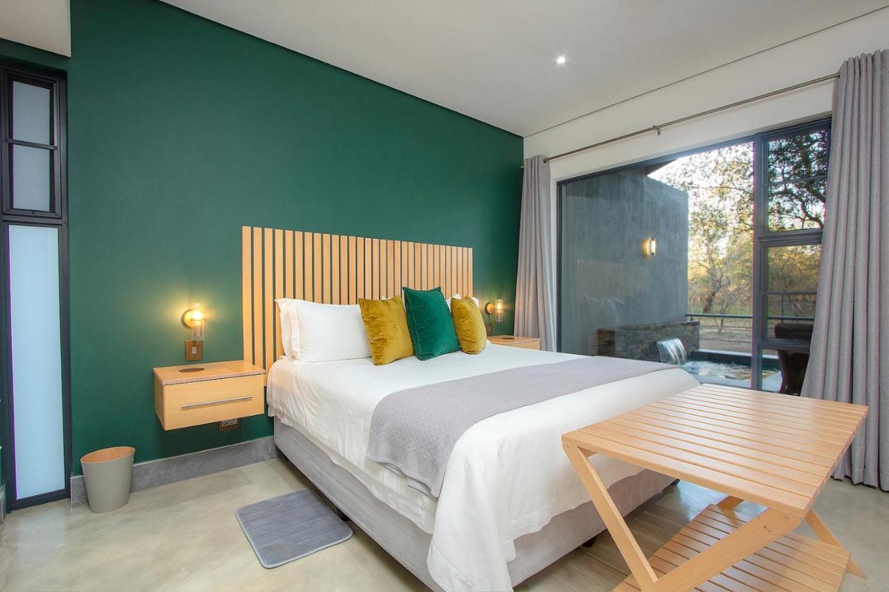 Villa Kruger'S Keep - Luxury Couples Haven Marloth Park Exterior foto