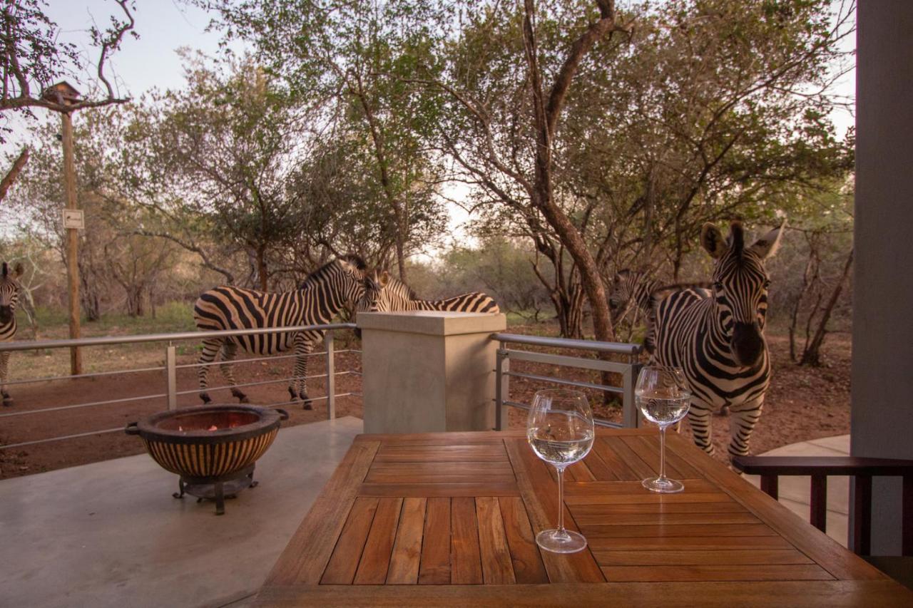 Villa Kruger'S Keep - Luxury Couples Haven Marloth Park Exterior foto