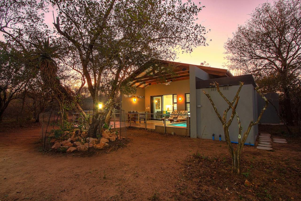 Villa Kruger'S Keep - Luxury Couples Haven Marloth Park Exterior foto
