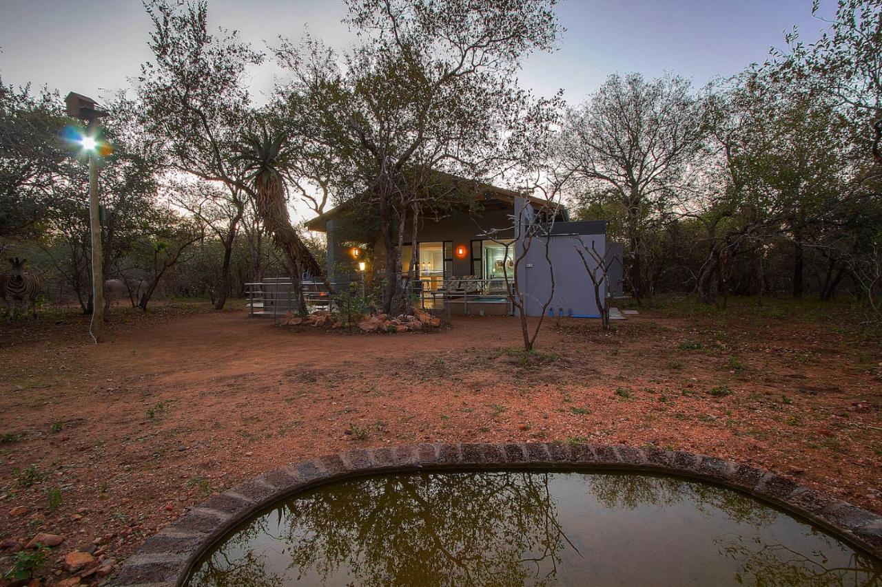 Villa Kruger'S Keep - Luxury Couples Haven Marloth Park Exterior foto