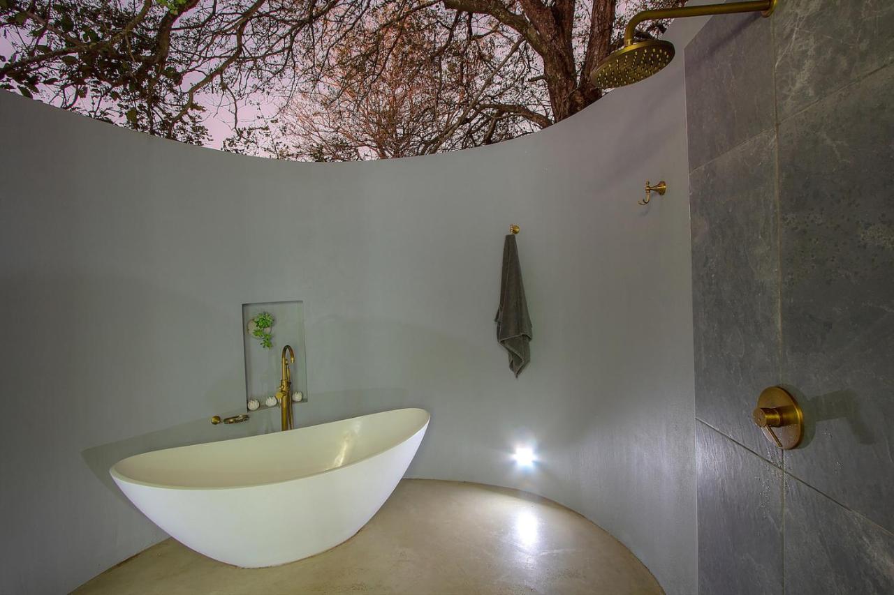 Villa Kruger'S Keep - Luxury Couples Haven Marloth Park Exterior foto