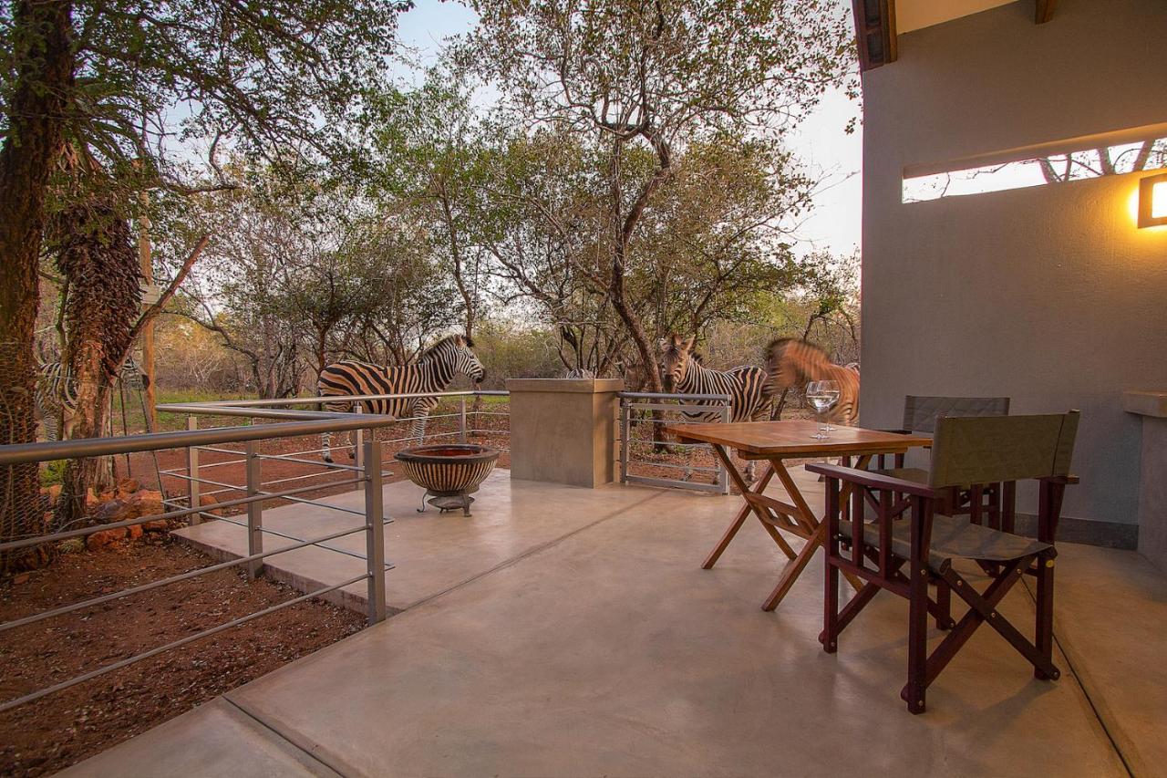 Villa Kruger'S Keep - Luxury Couples Haven Marloth Park Exterior foto