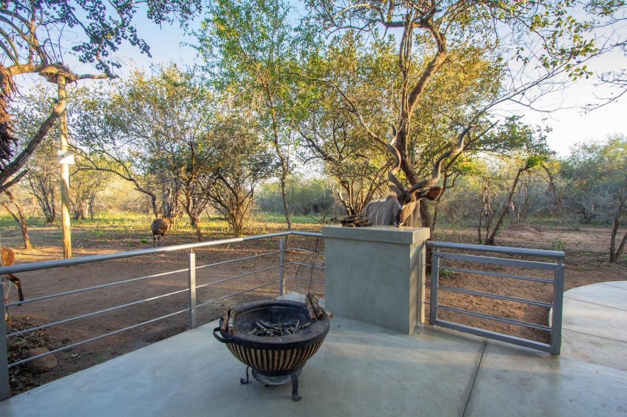 Villa Kruger'S Keep - Luxury Couples Haven Marloth Park Exterior foto