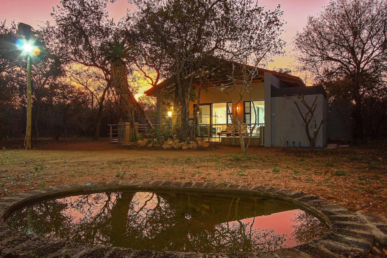Villa Kruger'S Keep - Luxury Couples Haven Marloth Park Exterior foto